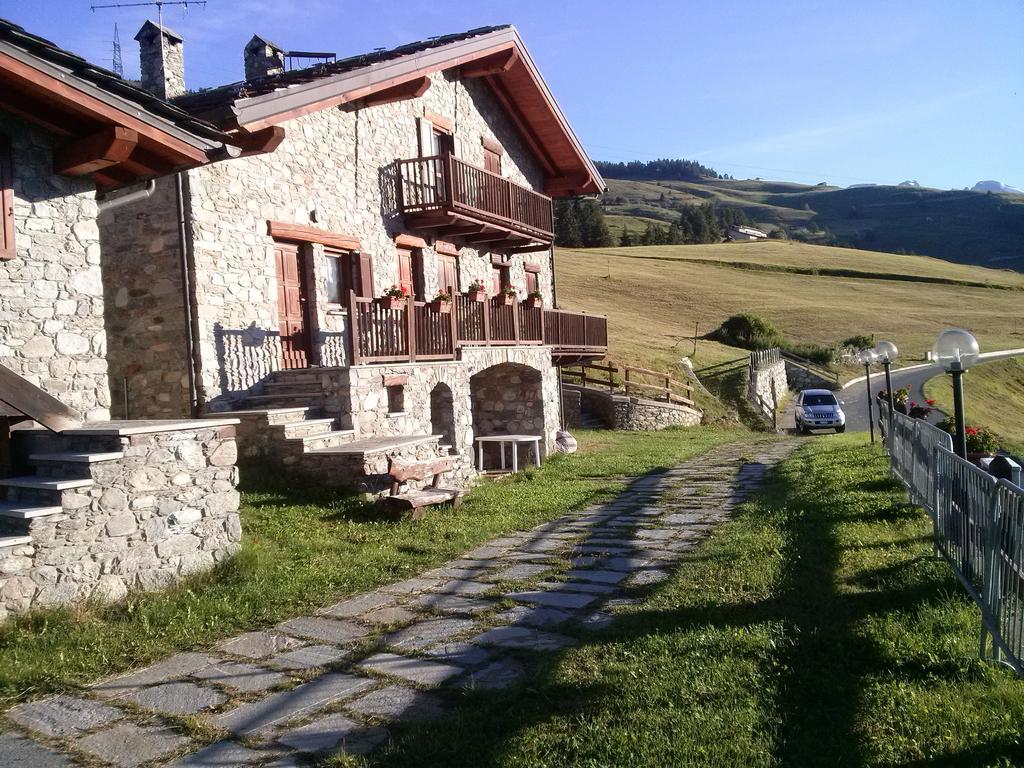 Ferienwohnung Maien Piolet Milieu Doues Exterior foto